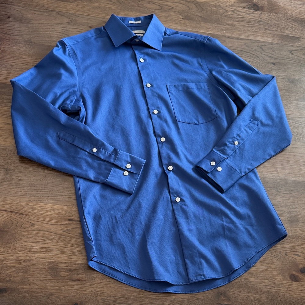 Van Heusen Men's 14.5 32/33 Athletic Fit Royal Blue Lux Sateen Button Down Shirt